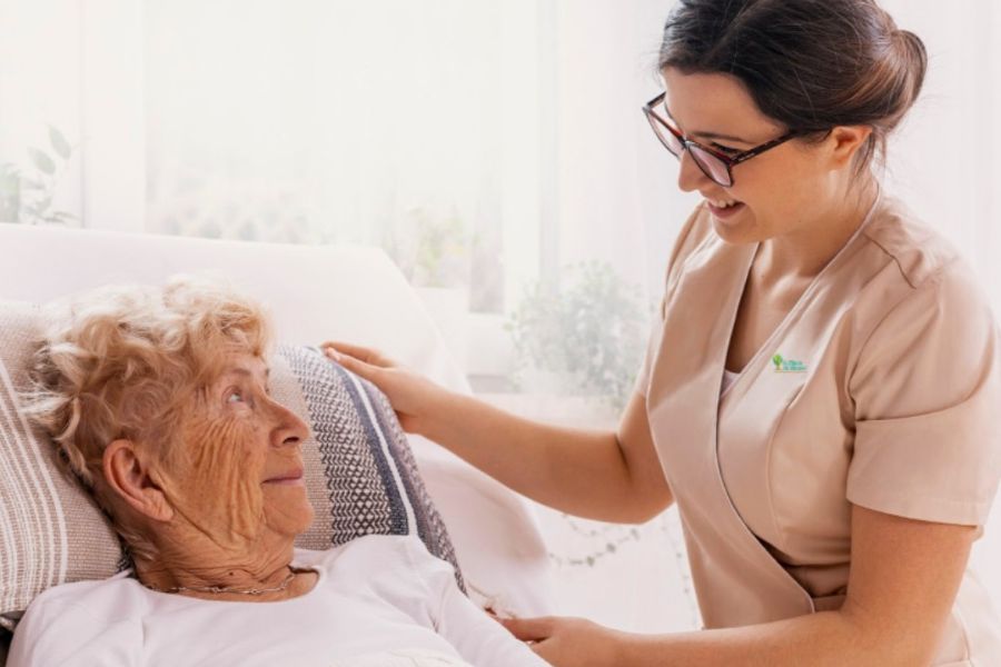 Overnight Care at Home For Seniors in Carrollton TX