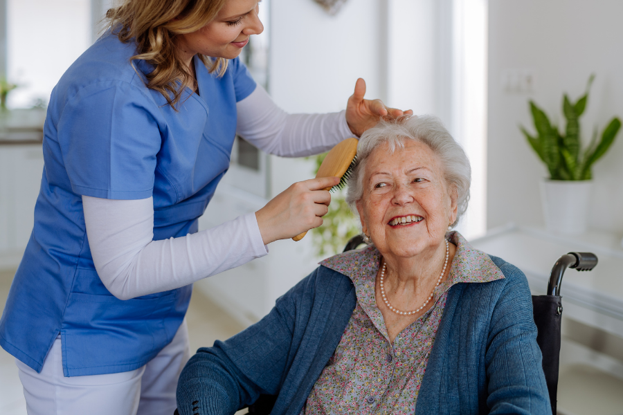 Personal Care Assistance in Palmetto, FL - A Place At Home