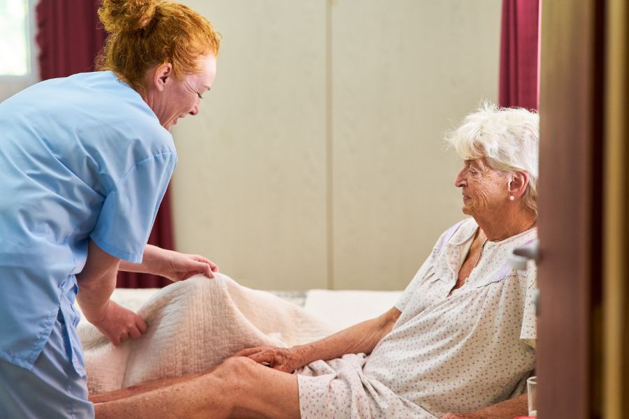 overnight caregiver with a senior woman in weston florida